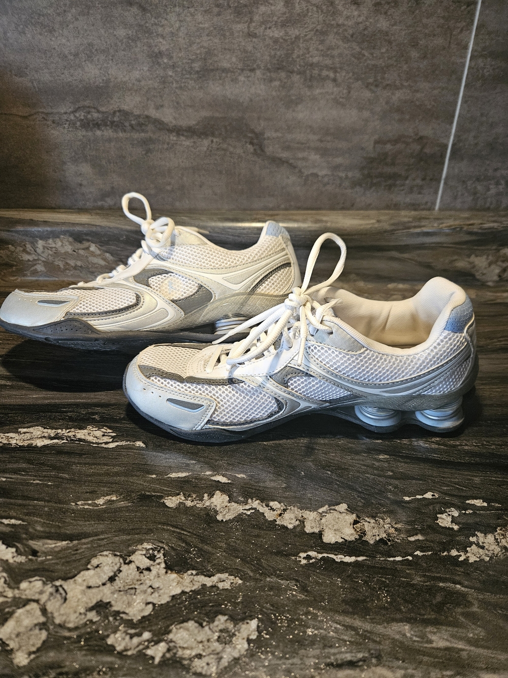 Women’s Danskin Now Sneakers  Size 9